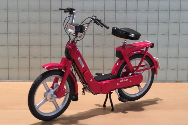 0028226_vespa-piaggio-ciao-red-brommer-110_600